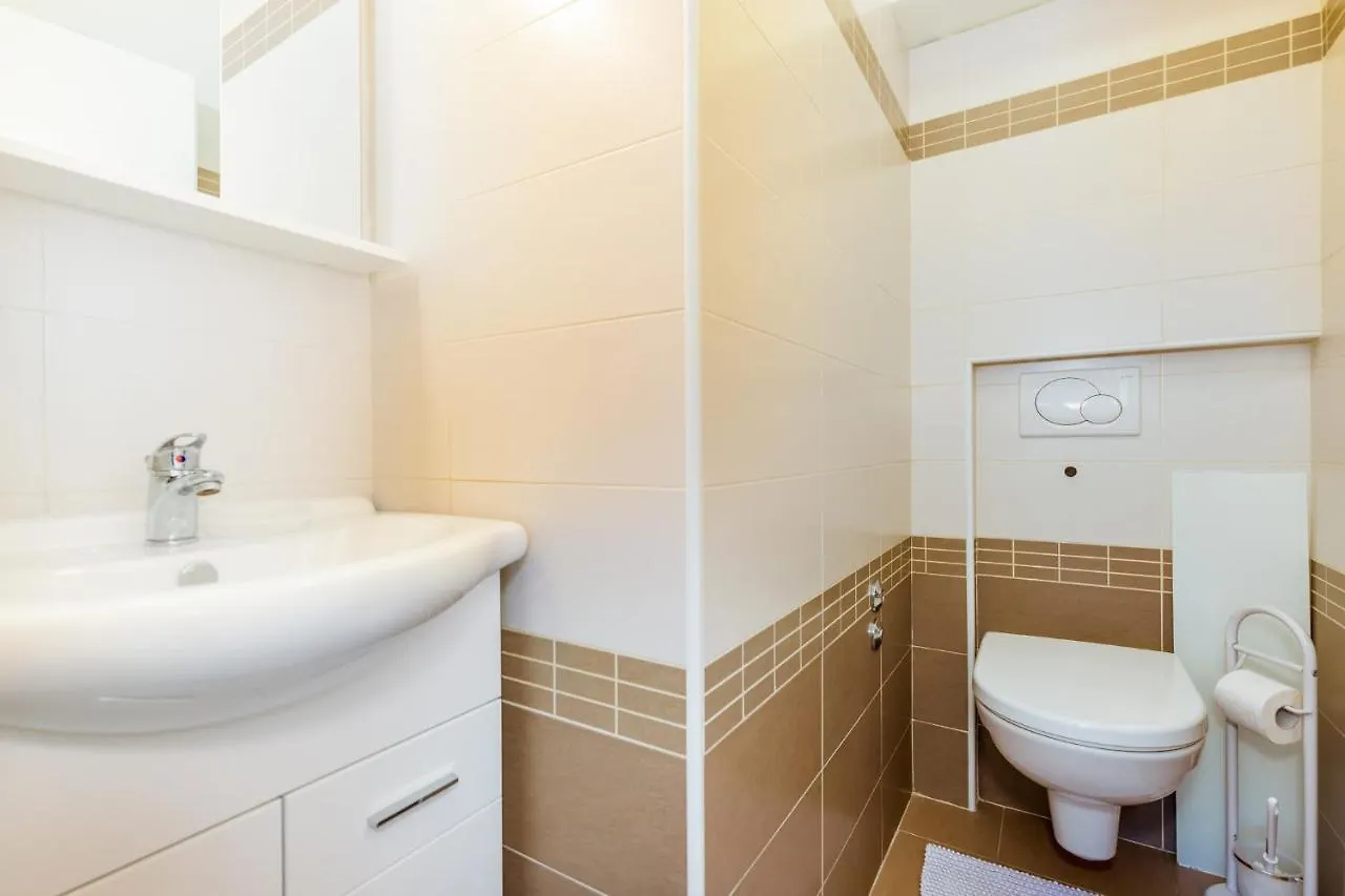 Apartment In Crikvenica 41514