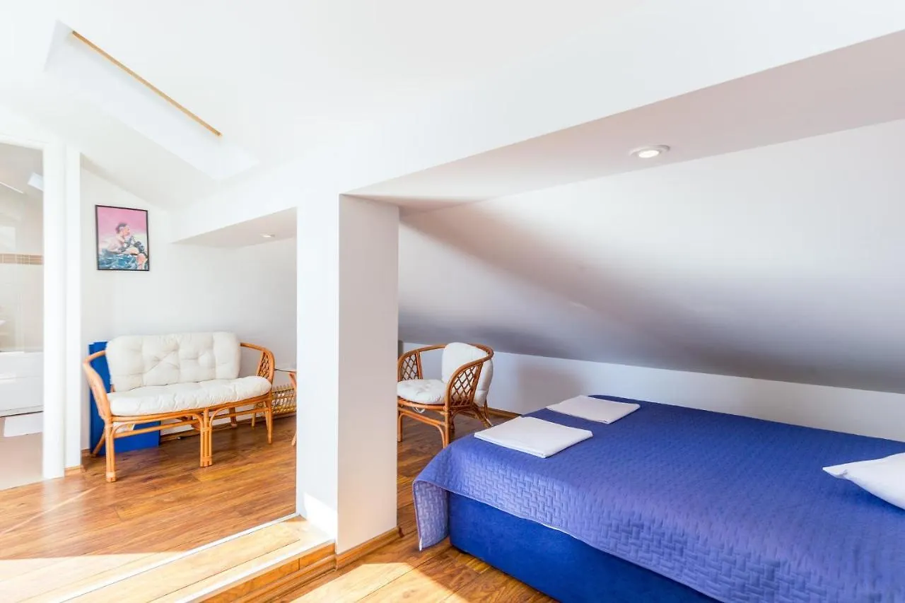 Apartment In Crikvenica 41514