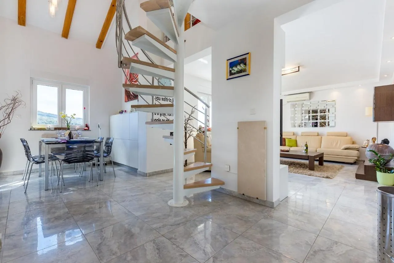 Apartment In Crikvenica 41514 Croatie